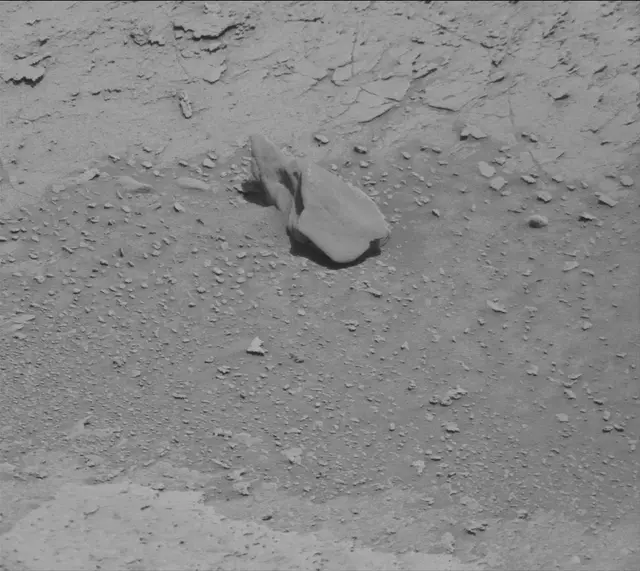 Sol 3834: Mast Camera (Mastcam)