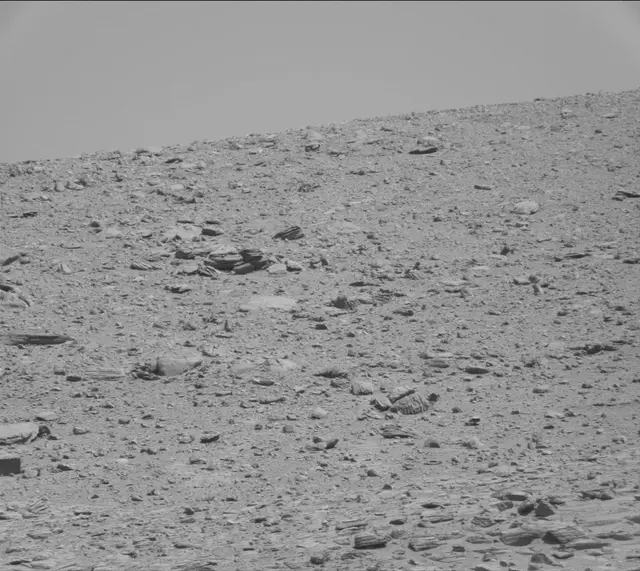 Sol 3834: Mast Camera (Mastcam)