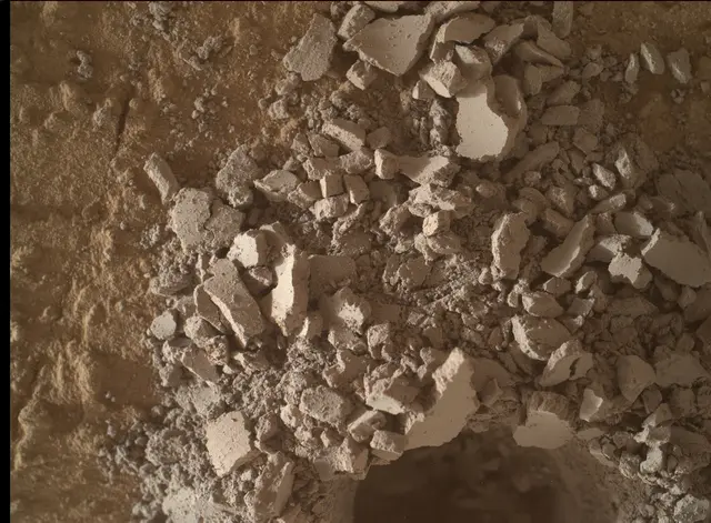 Sol 3834: Mars Hand Lens Imager (MAHLI)