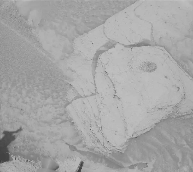 Sol 3838: Mast Camera (Mastcam)