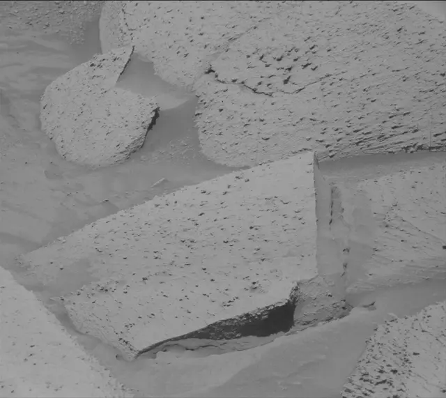 Sol 3838: Mast Camera (Mastcam)