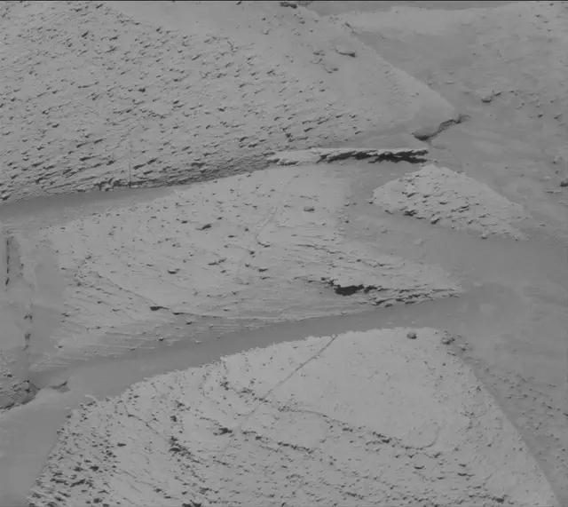 Sol 3838: Mast Camera (Mastcam)
