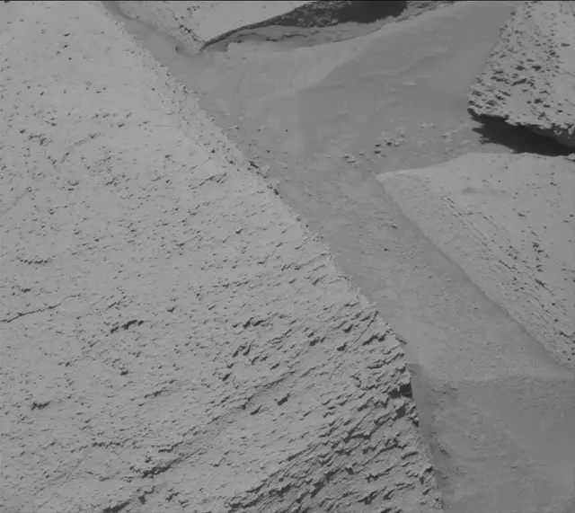 Sol 3838: Mast Camera (Mastcam)