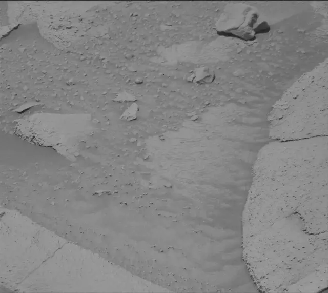 Sol 3838: Mast Camera (Mastcam)