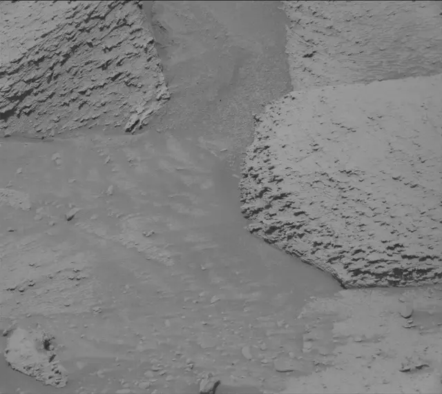 Sol 3838: Mast Camera (Mastcam)