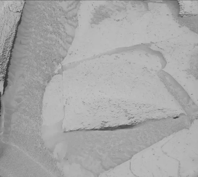 Sol 3839: Mast Camera (Mastcam)