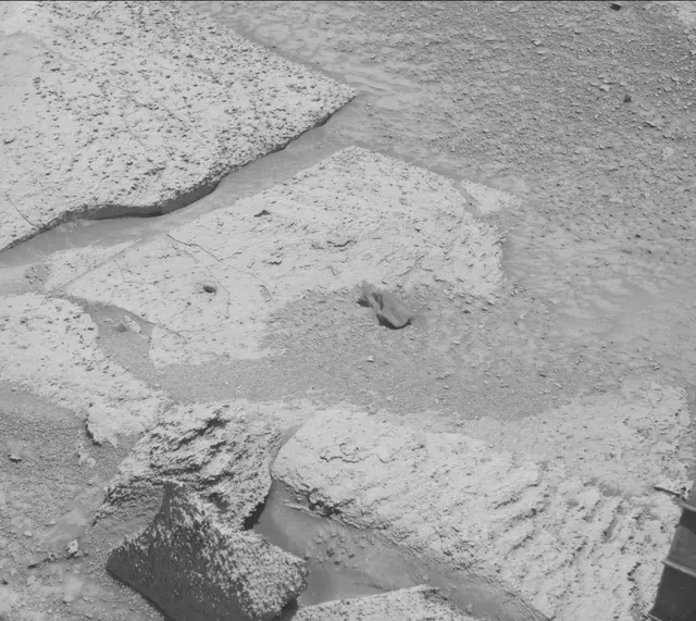 Sol 3839: Mast Camera (Mastcam)
