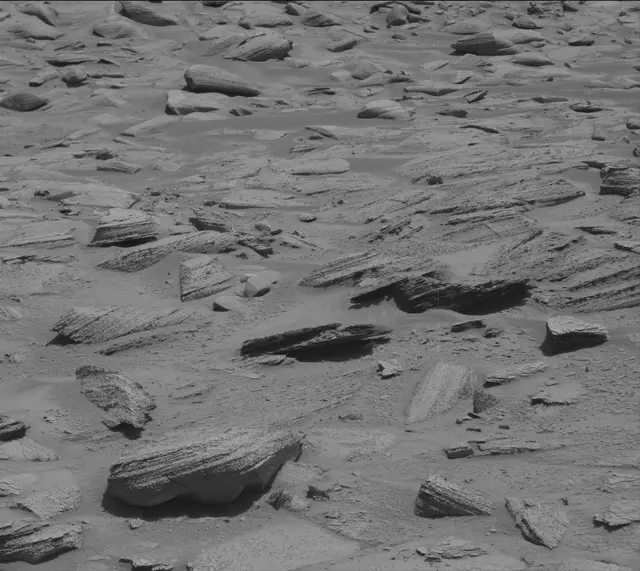 Sol 3839: Mast Camera (Mastcam)