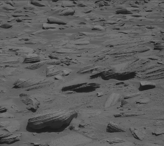 Sol 3839: Mast Camera (Mastcam)