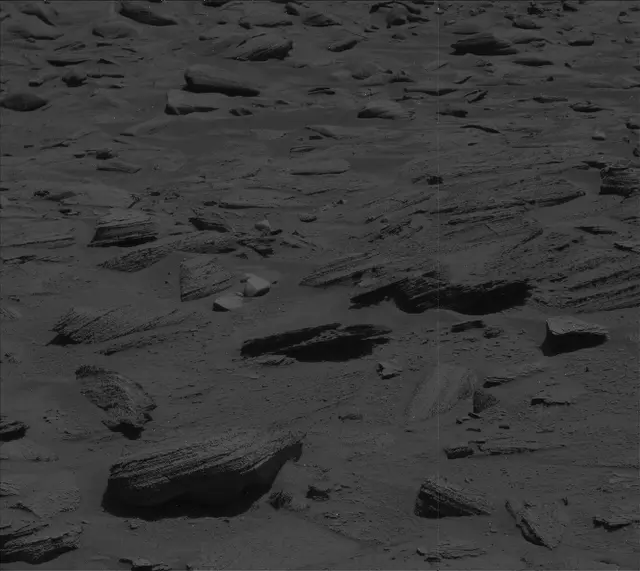 Sol 3839: Mast Camera (Mastcam)