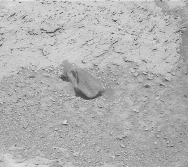 Sol 3839: Mast Camera (Mastcam)