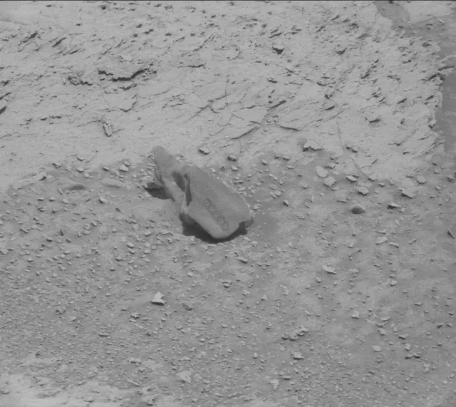 Sol 3839: Mast Camera (Mastcam)