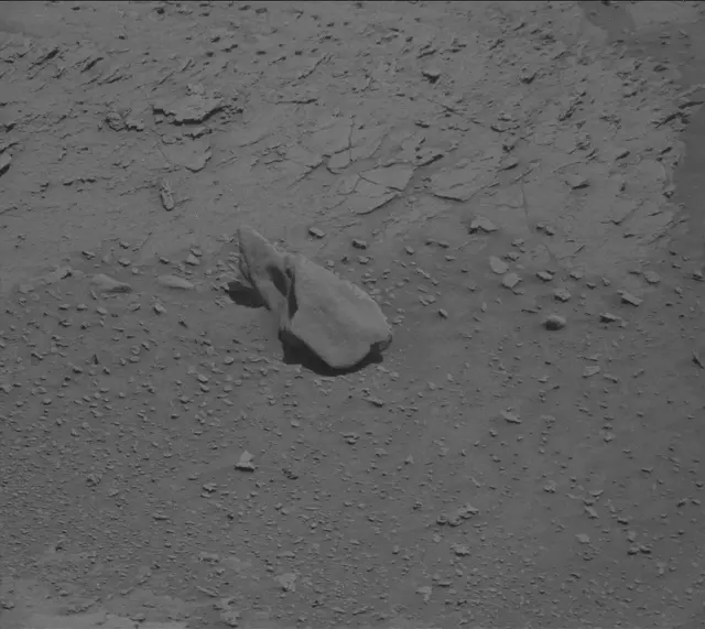Sol 3839: Mast Camera (Mastcam)