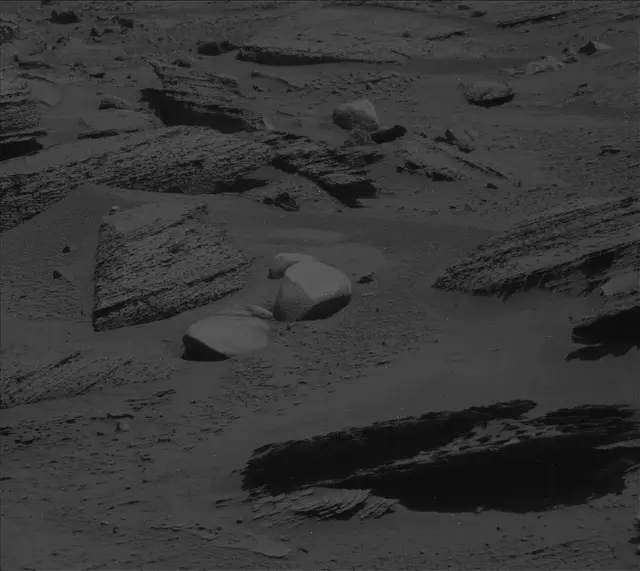 Sol 3839: Mast Camera (Mastcam)