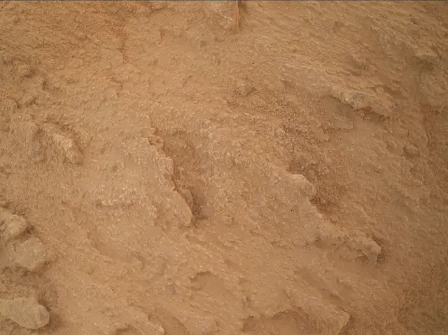 Sol 3839: Mars Hand Lens Imager (MAHLI)