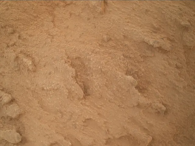 Sol 3839: Mars Hand Lens Imager (MAHLI)
