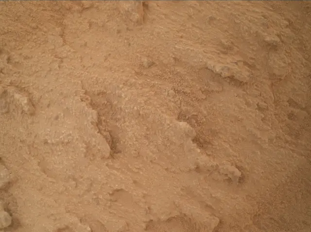 Sol 3839: Mars Hand Lens Imager (MAHLI)