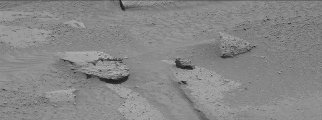 Sol 3841: Mast Camera (Mastcam)
