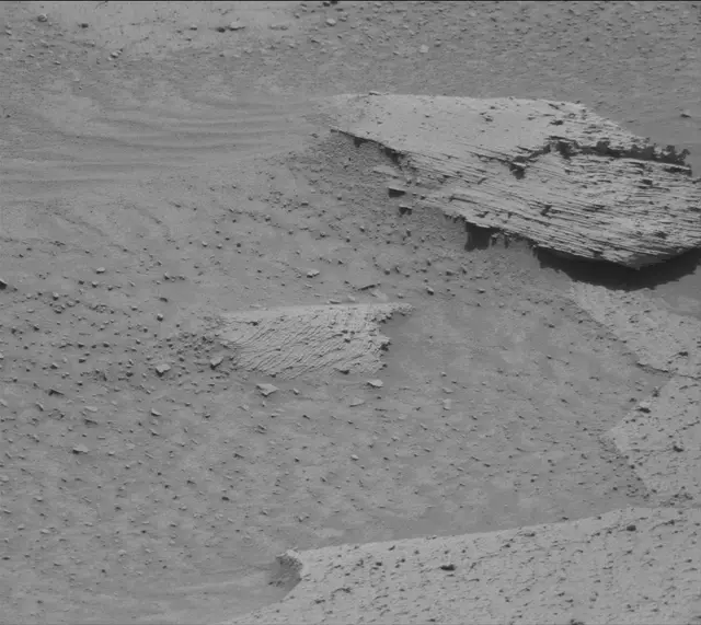 Sol 3841: Mast Camera (Mastcam)