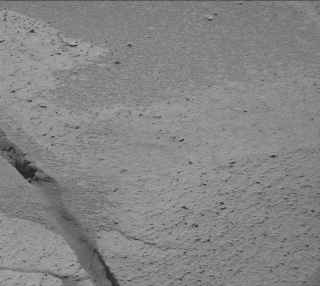 Sol 3841: Mast Camera (Mastcam)