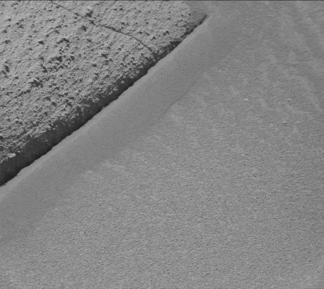 Sol 3841: Mast Camera (Mastcam)