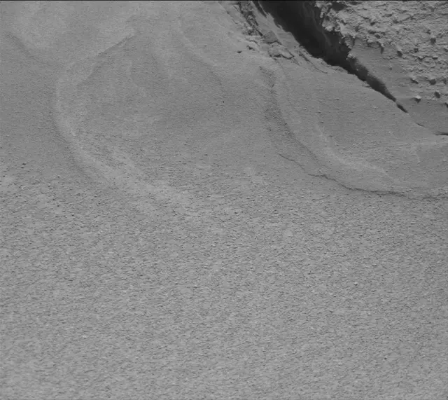 Sol 3841: Mast Camera (Mastcam)
