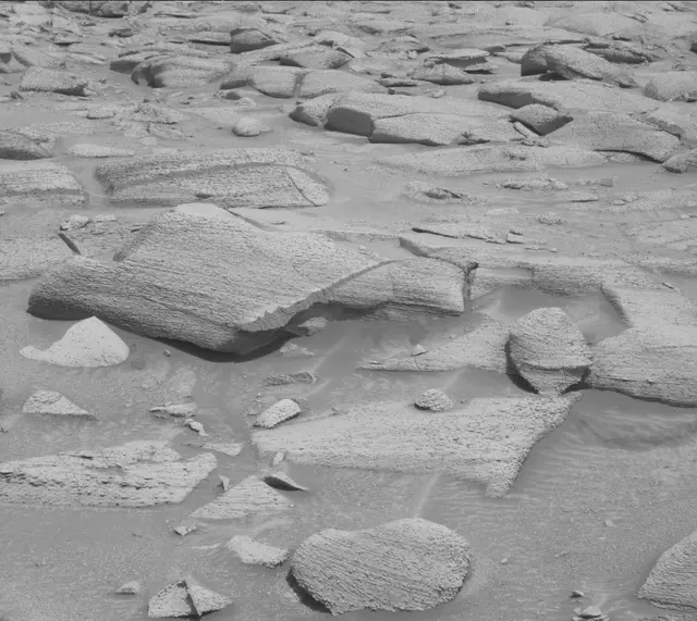 Sol 3842: Mast Camera (Mastcam)