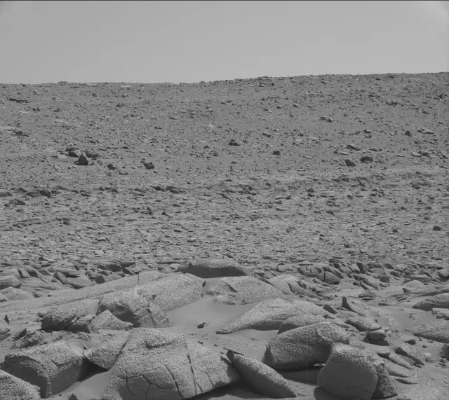 Sol 3843: Mast Camera (Mastcam)