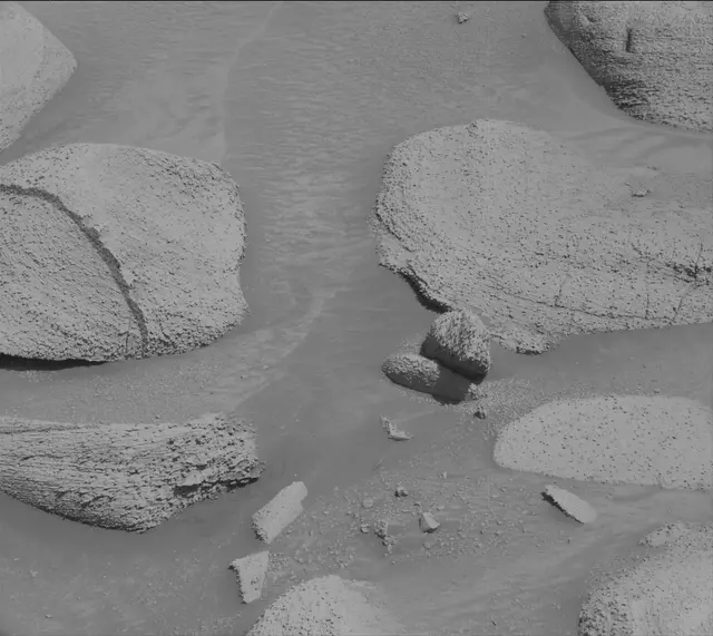 Sol 3843: Mast Camera (Mastcam)