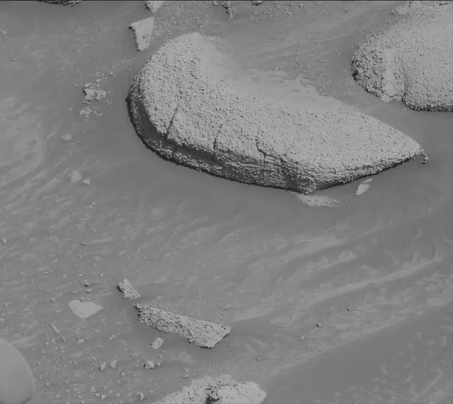 Sol 3843: Mast Camera (Mastcam)