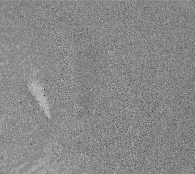 Sol 3843: Mast Camera (Mastcam)