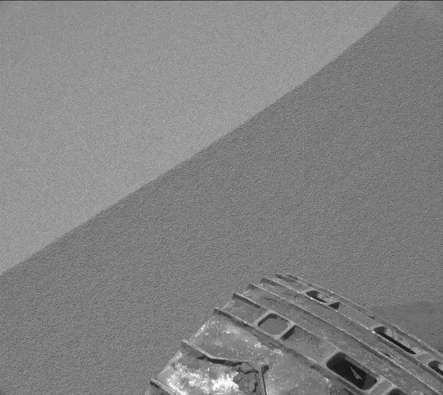 Sol 3843: Mast Camera (Mastcam)