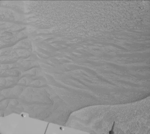 Sol 3843: Mast Camera (Mastcam)