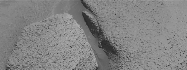 Sol 3845: Mast Camera (Mastcam)