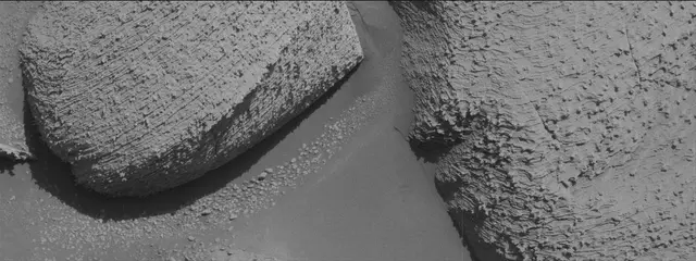 Sol 3845: Mast Camera (Mastcam)