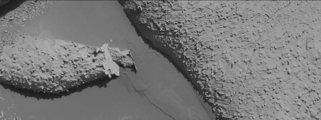 Sol 3845: Mast Camera (Mastcam)