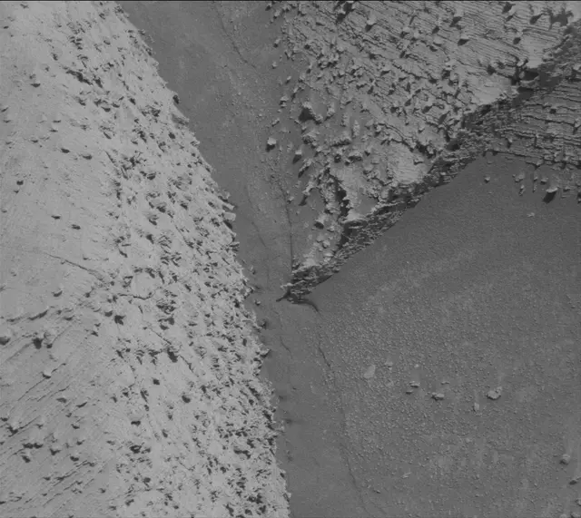 Sol 3845: Mast Camera (Mastcam)