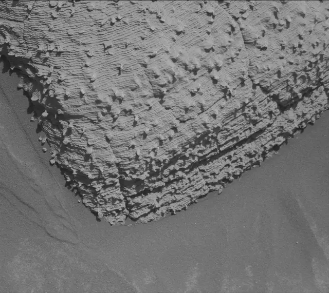 Sol 3845: Mast Camera (Mastcam)