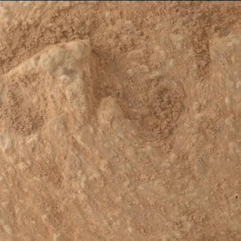 Sol 3845: Mars Hand Lens Imager (MAHLI)