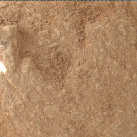 Sol 3845: Mars Hand Lens Imager (MAHLI)