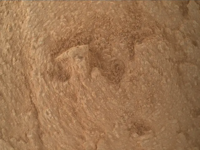 Sol 3845: Mars Hand Lens Imager (MAHLI)