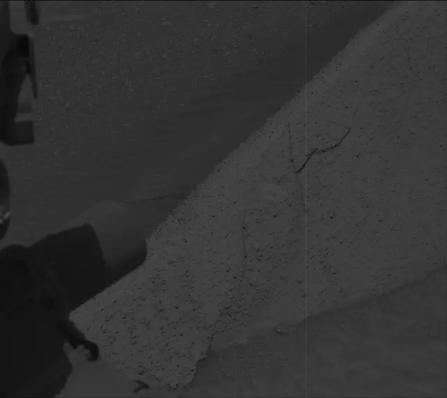 Sol 3846: Mast Camera (Mastcam)