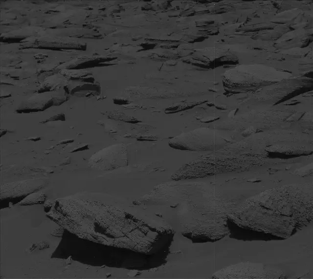 Sol 3846: Mast Camera (Mastcam)
