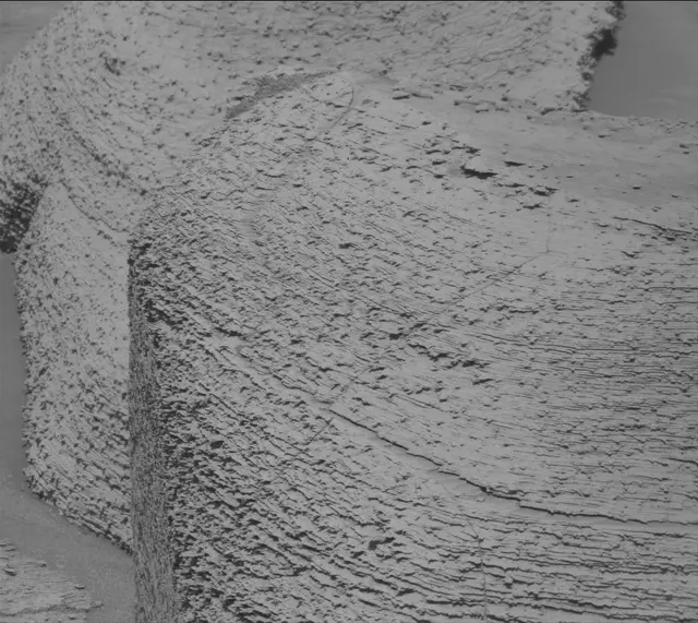 Sol 3846: Mast Camera (Mastcam)