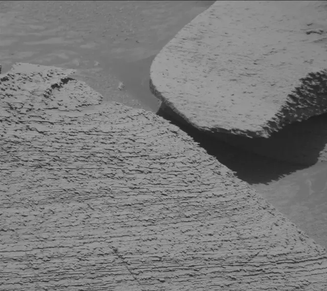 Sol 3846: Mast Camera (Mastcam)