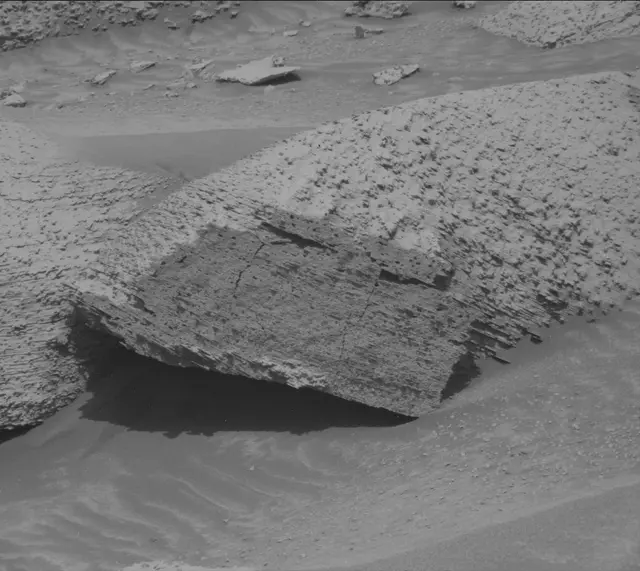 Sol 3846: Mast Camera (Mastcam)
