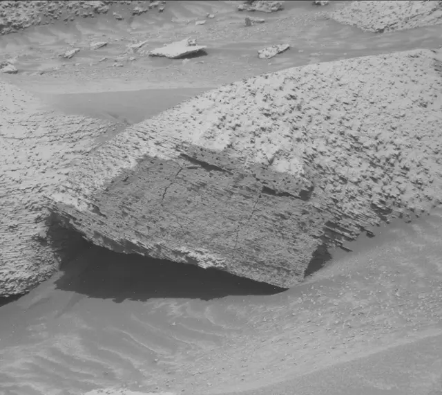 Sol 3846: Mast Camera (Mastcam)