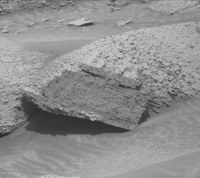 Sol 3846: Mast Camera (Mastcam)