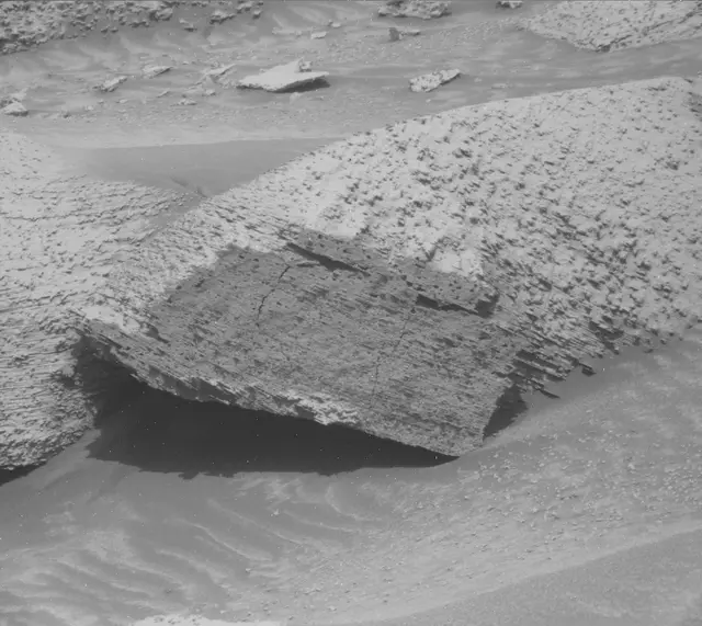 Sol 3846: Mast Camera (Mastcam)