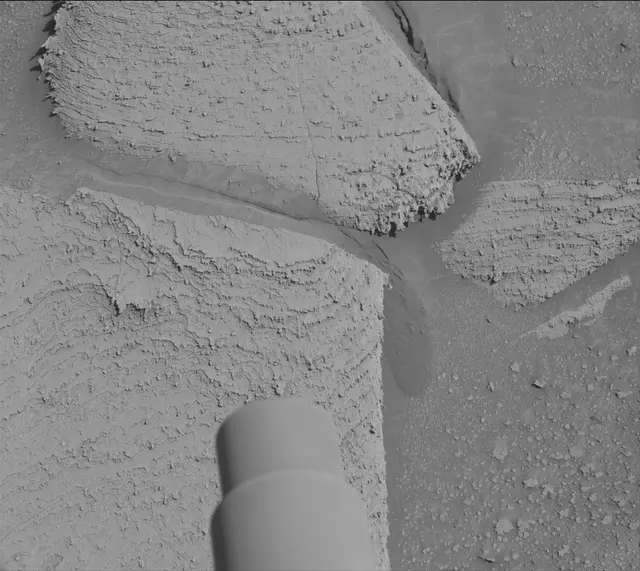 Sol 3849: Mast Camera (Mastcam)